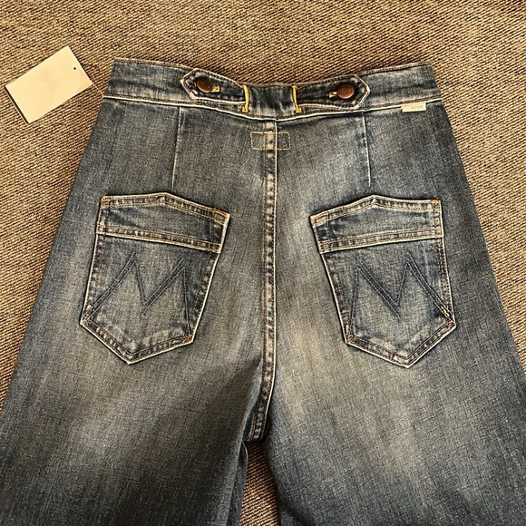 NWT Mother The Loop De Loop Fray Jeans in Just One Sip - Picture 9 of 13